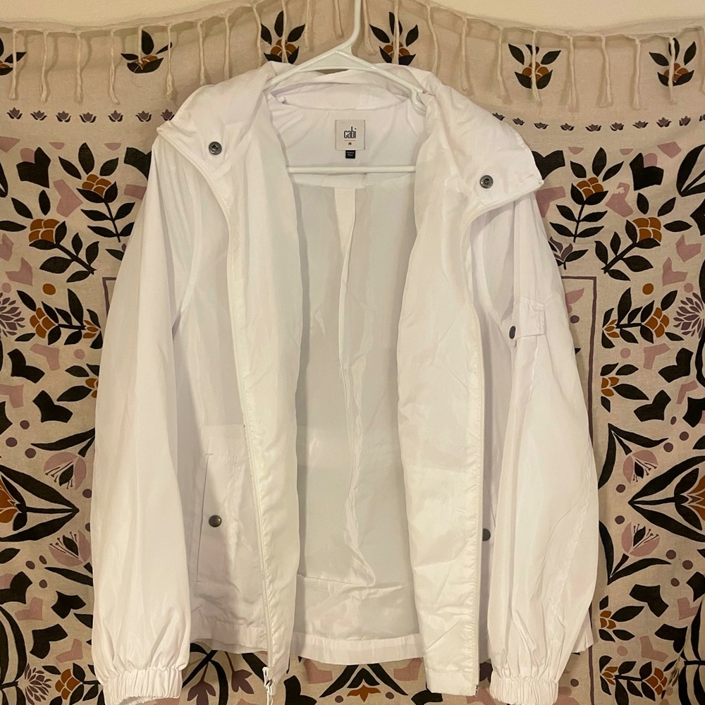 CAbi Race Windbreaker STYLE: 6013 SIZE: Medium